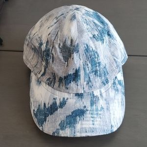 Lululemon hat